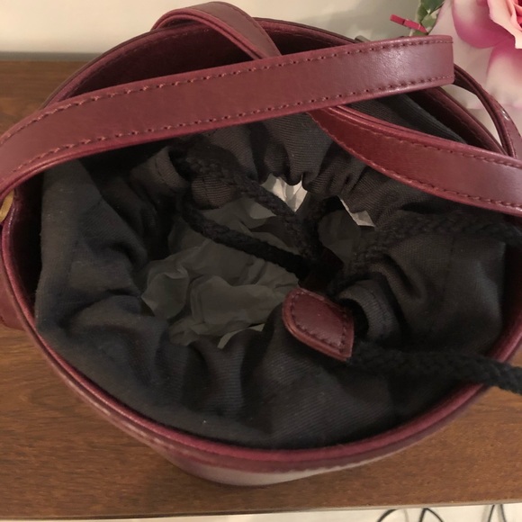 BNWT Matt & Nat Vegan Leather Bucket Bag - Picture 2 of 3